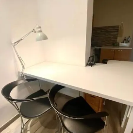 Cosy Modern Flat Private Patio Daire *
