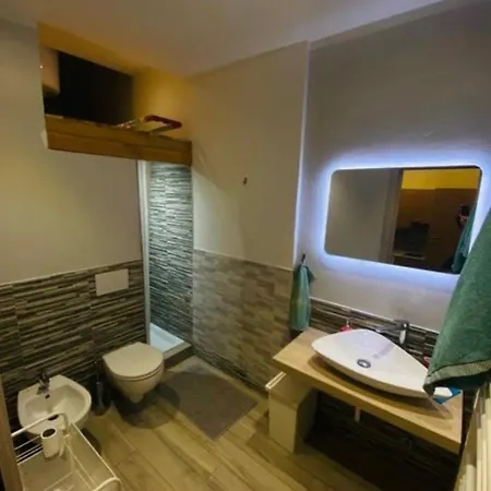 Cosy Modern Flat Private Patio Daire